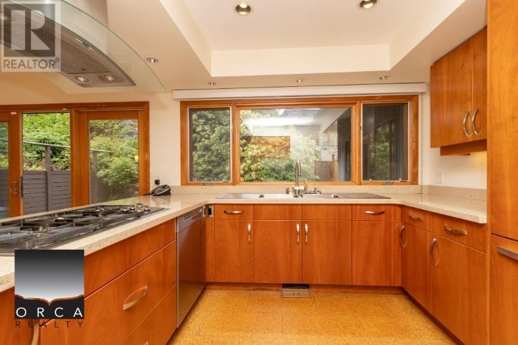 4940 Marine Drive, West Vancouver, British Columbia  V7W 2P4 - Photo 12 - R2944664