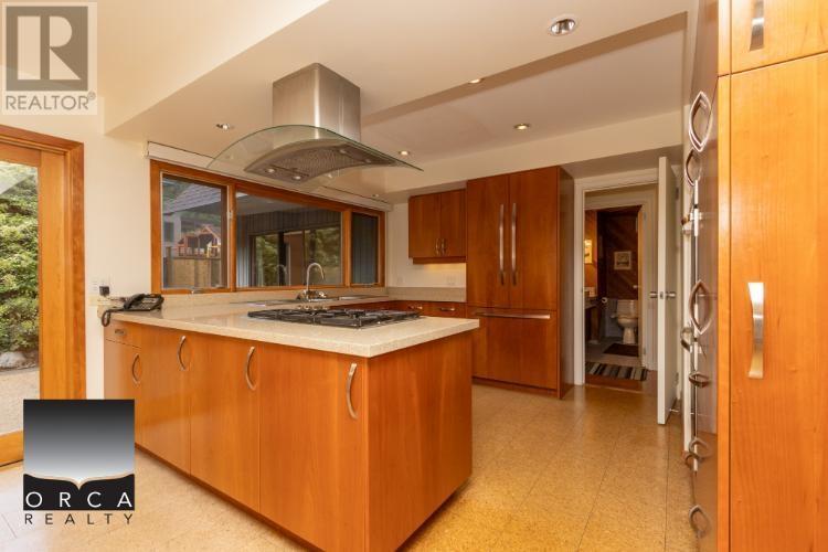 4940 Marine Drive, West Vancouver, British Columbia  V7W 2P4 - Photo 9 - R2944664