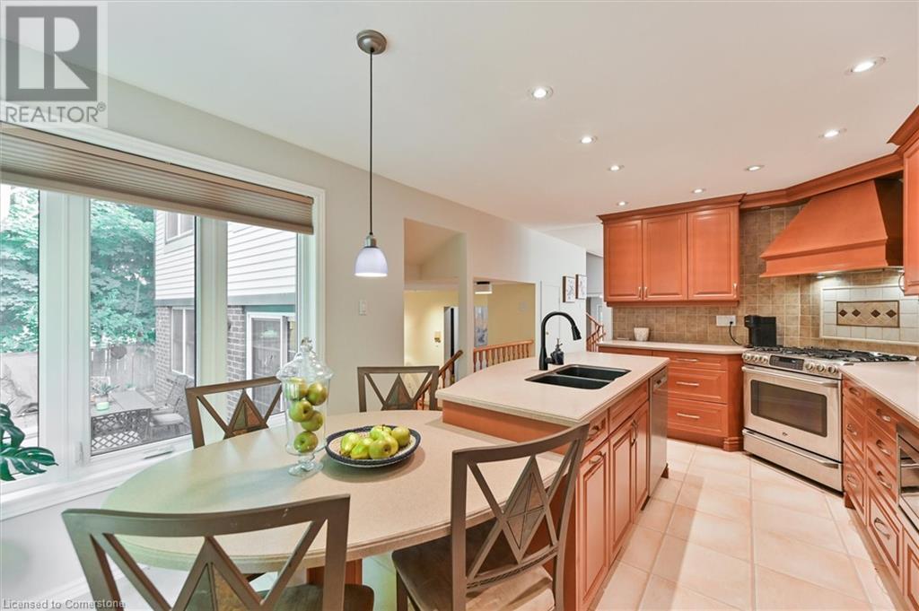 2368 Folkway Drive, Mississauga, Ontario  L5L 3B6 - Photo 13 - 40677998
