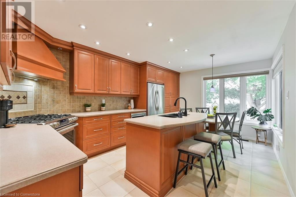 2368 Folkway Drive, Mississauga, Ontario  L5L 3B6 - Photo 9 - 40677998