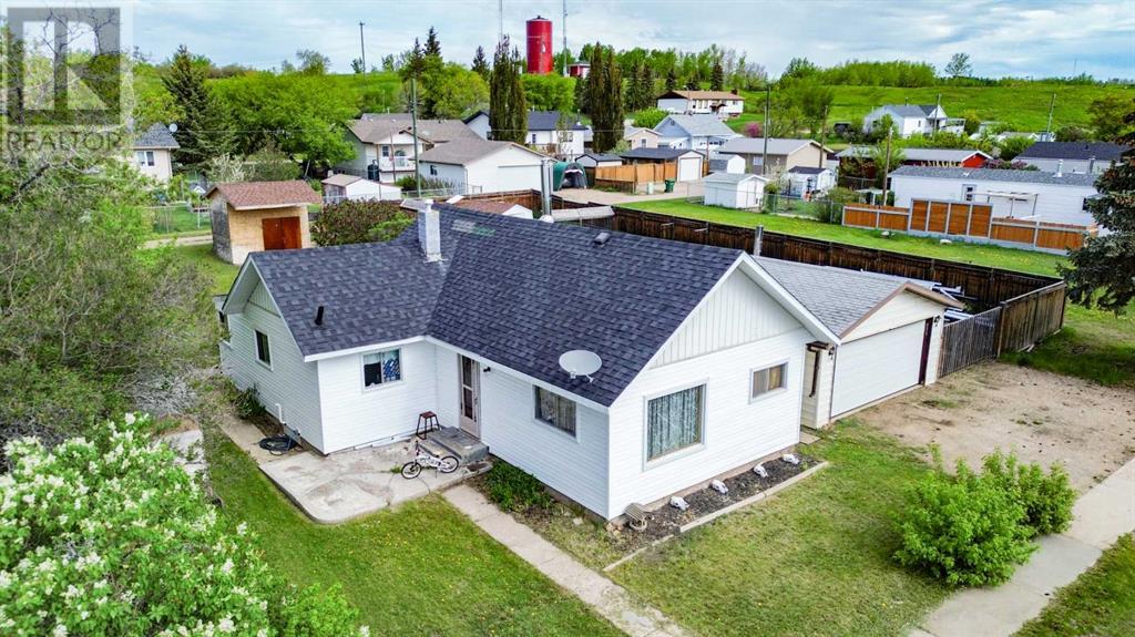 141 3rd Avenue S, Big Valley, Alberta