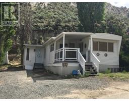4395 TRANS CANADA Highway E Highway Unit# 32, kamloops, British Columbia