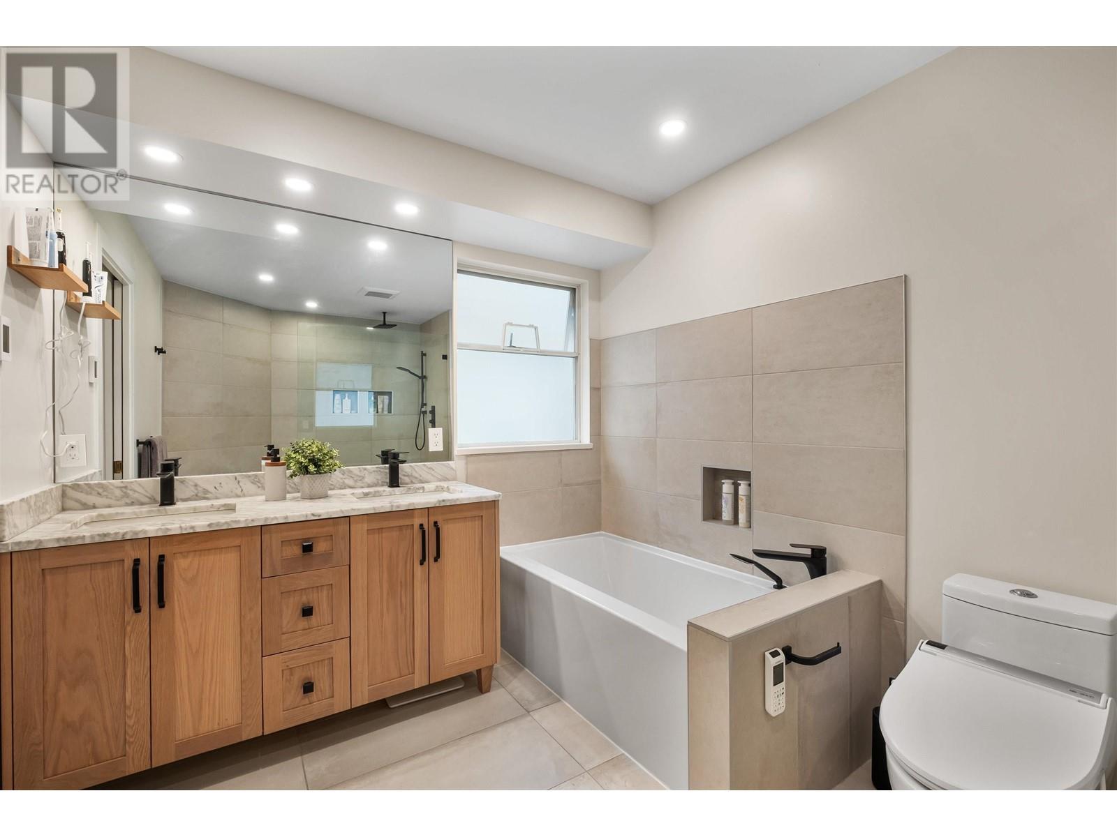 515 Tempe Crescent, North Vancouver, British Columbia V7N 1E7 - Photo 22 - R2944502