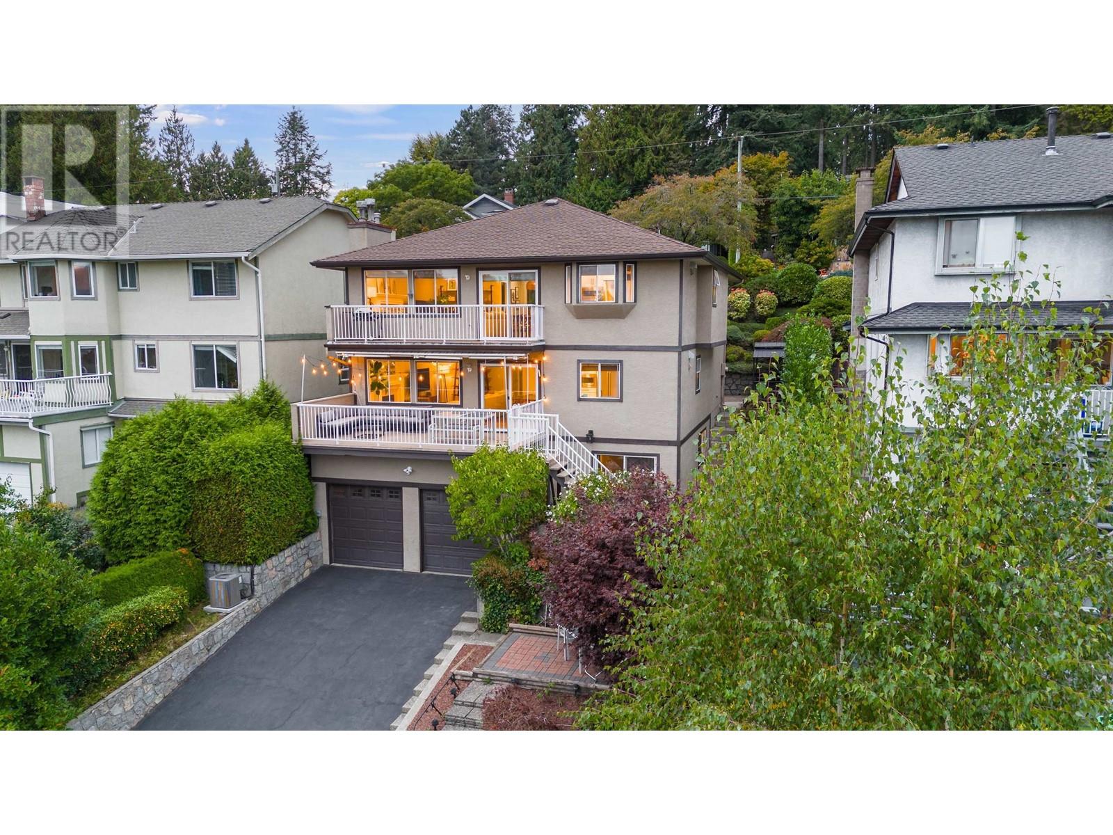 515 Tempe Crescent, North Vancouver, British Columbia V7N 1E7 - Photo 1 - R2944502