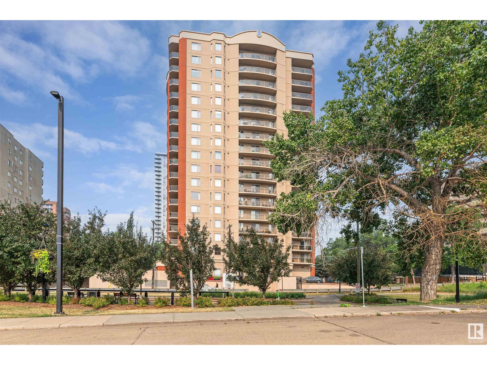 #1107 9741 110 St Nw, Edmonton, Alberta  T5K 2V8 - Photo 2 - E4413723