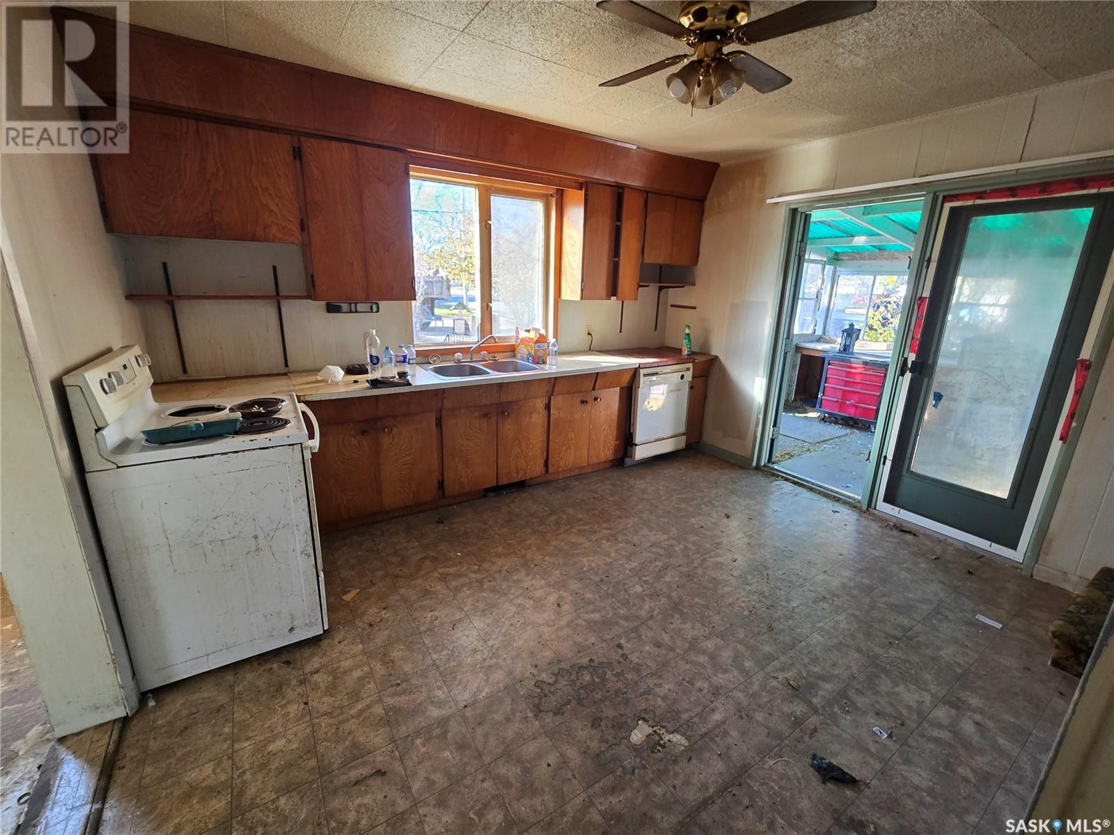 619 Railway Street, Kipling, Saskatchewan  S0G 2S0 - Photo 10 - SK988222