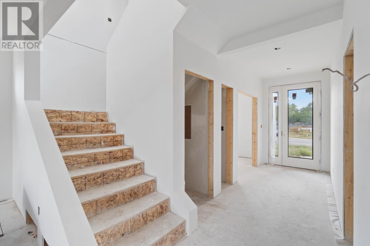 Property at 2620 ELSTON Drive image 3
