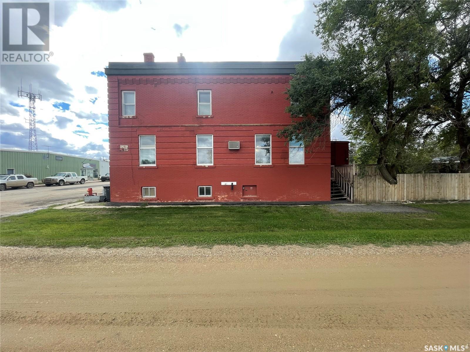 1002 9th Street, Perdue, Saskatchewan  S0K 3C0 - Photo 3 - SK988296