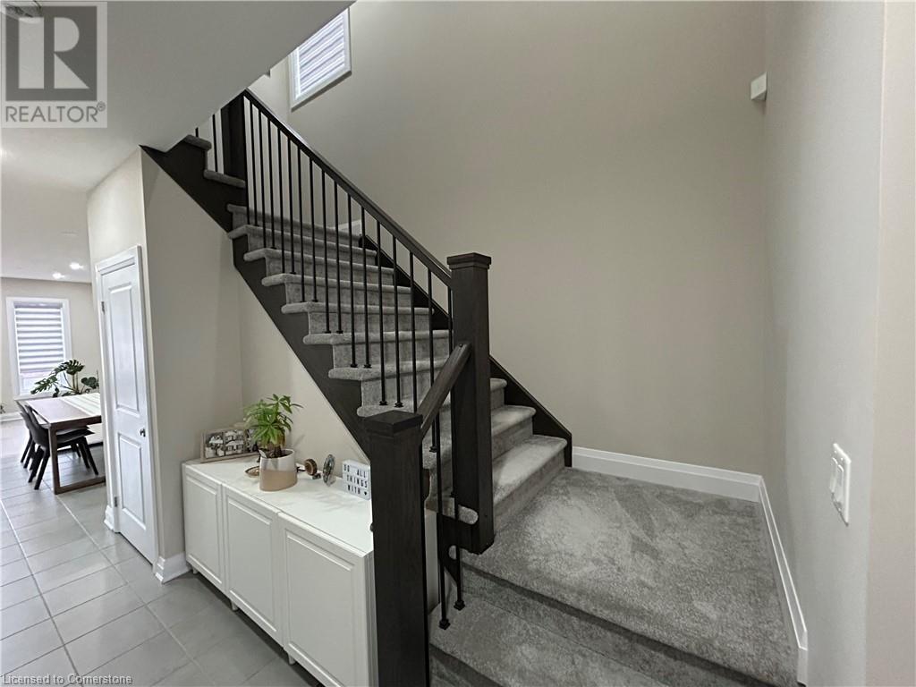 10 Sportsman Hill Street, Kitchener, Ontario  N2P 0J2 - Photo 3 - 40678105