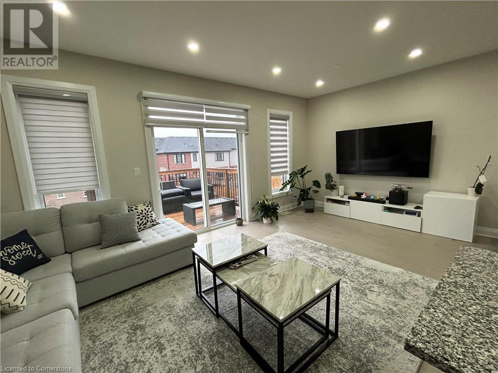10 Sportsman Hill Street, Kitchener, Ontario  N2P 0J2 - Photo 4 - 40678105