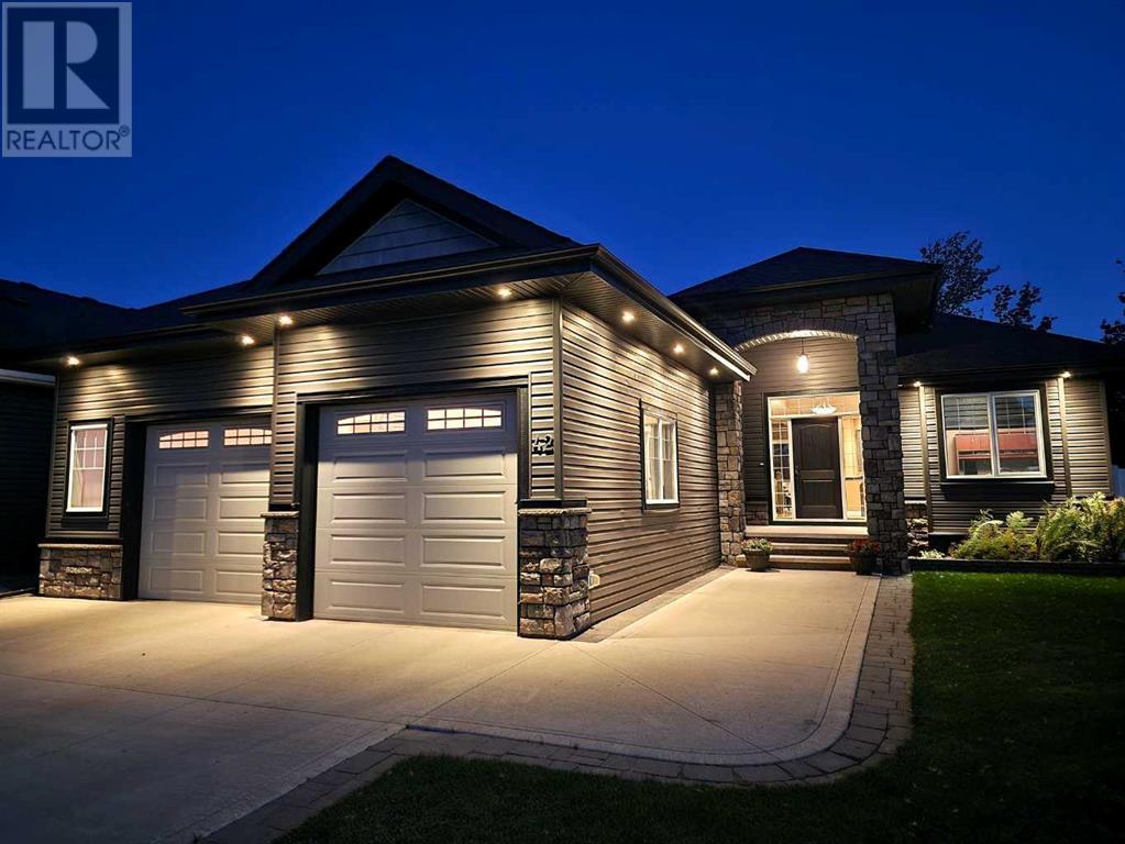 42 Coachill Street, Blackfalds, Alberta