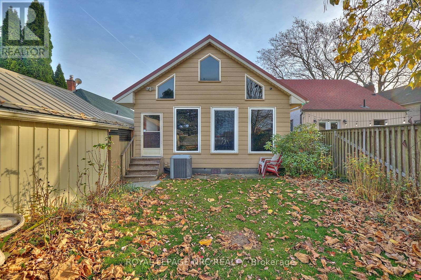 83 Woodland Avenue, St. Catharines, Ontario  L2R 5A4 - Photo 11 - X10426688