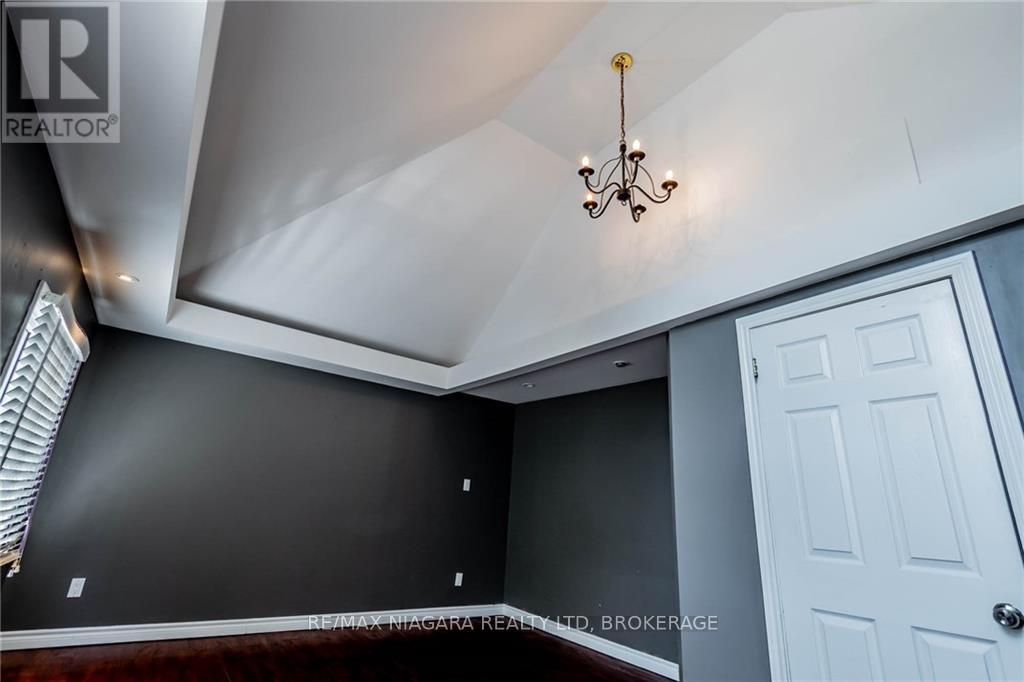 139 Pleasant Avenue, St. Catharines, Ontario  L2R 1Y3 - Photo 19 - X9370142