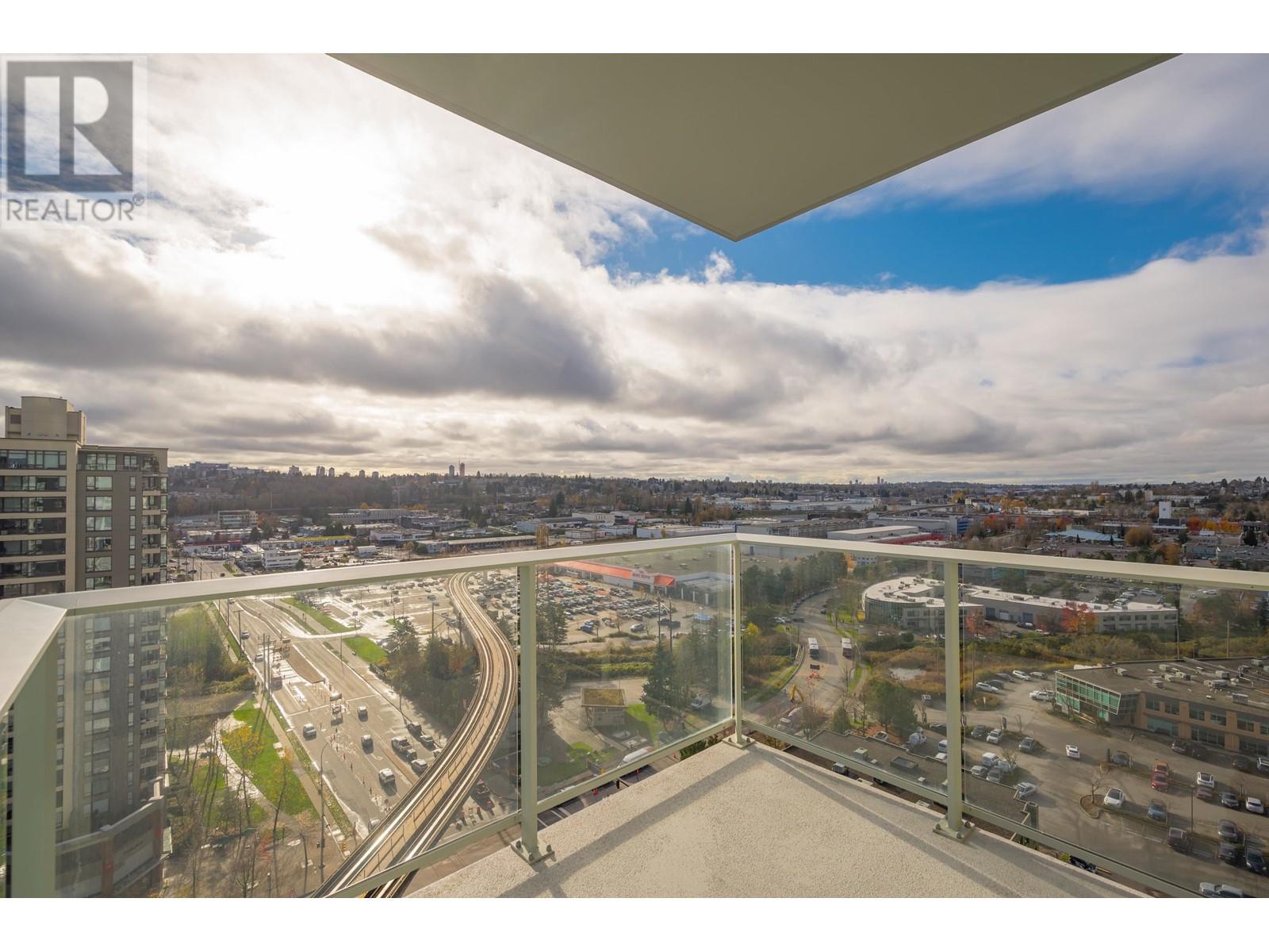 Listing Picture 4 of 40 : 1401 2186 GILMORE AVENUE, Burnaby / 本拿比 - 魯藝地產 Yvonne Lu Group - MLS Medallion Club Member