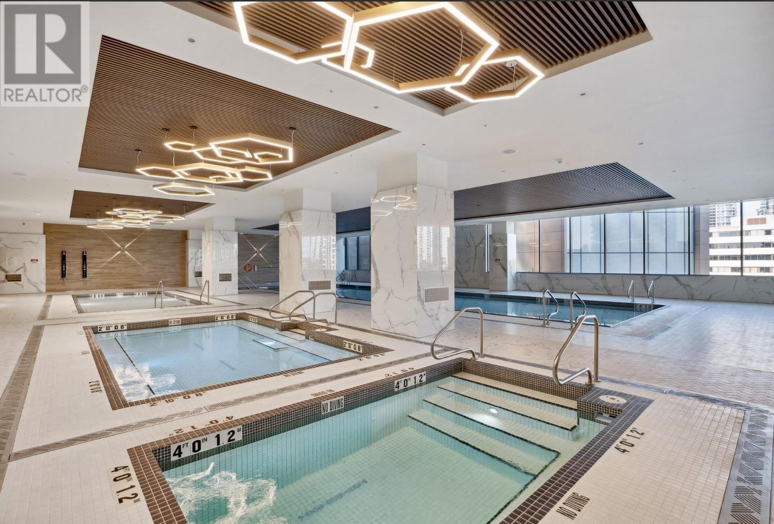 Listing Picture 40 of 40 : 1401 2186 GILMORE AVENUE, Burnaby / 本拿比 - 魯藝地產 Yvonne Lu Group - MLS Medallion Club Member