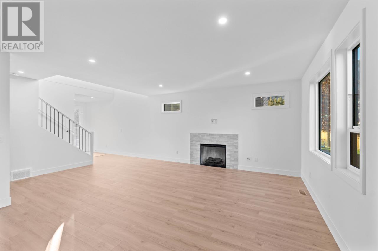 Property at 2616 ELSTON Drive image 4