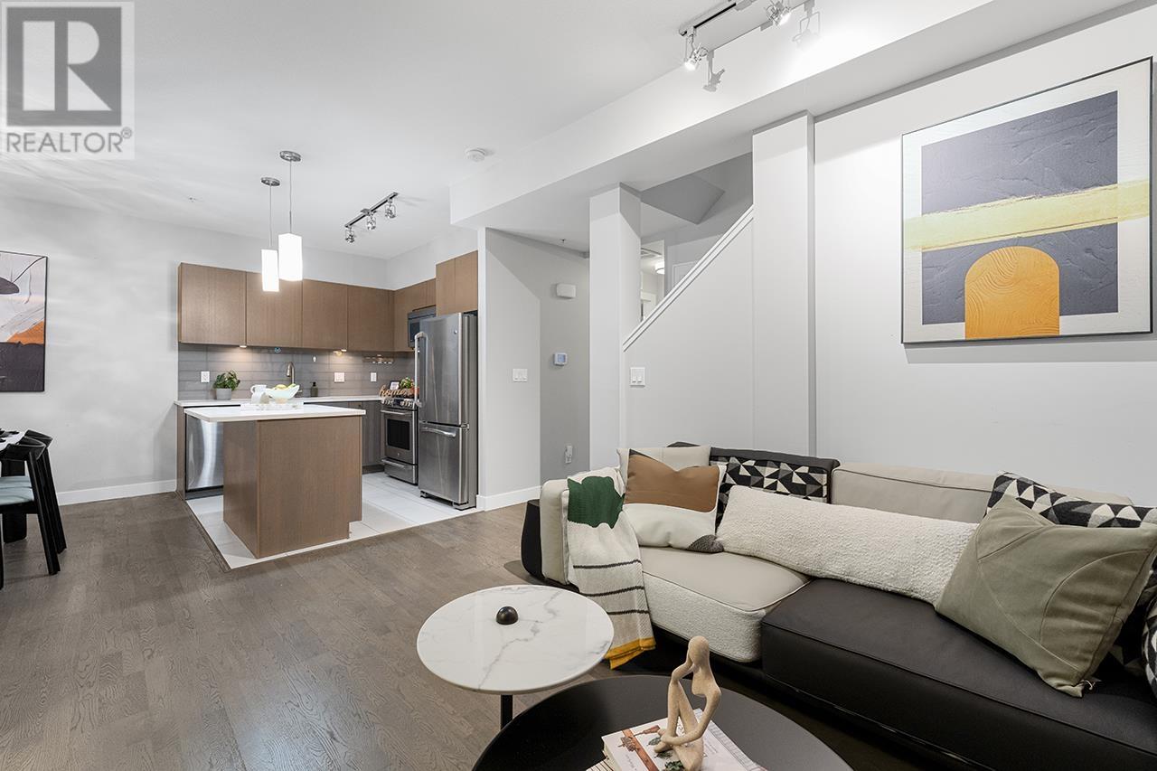 Listing Picture 4 of 23 : 4 10119 RIVER DRIVE, Richmond / 烈治文 - 魯藝地產 Yvonne Lu Group - MLS Medallion Club Member