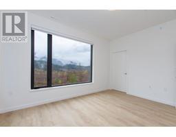 9 40809 THE CRESCENT