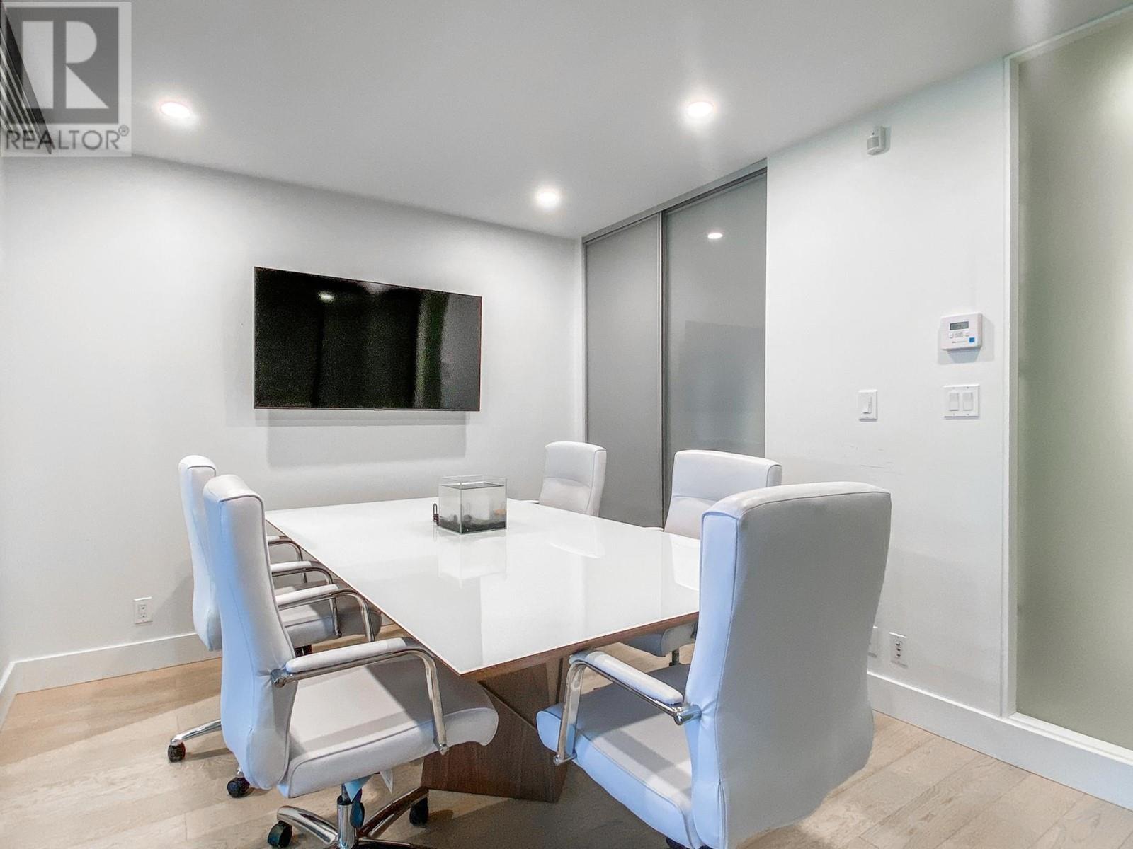 Listing Picture 14 of 35 : 301 1477 W PENDER STREET, Vancouver / 溫哥華 - 魯藝地產 Yvonne Lu Group - MLS Medallion Club Member