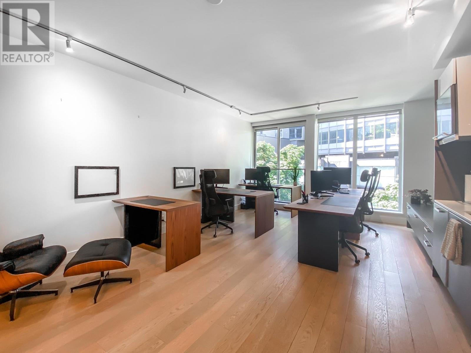 Listing Picture 5 of 35 : 301 1477 W PENDER STREET, Vancouver / 溫哥華 - 魯藝地產 Yvonne Lu Group - MLS Medallion Club Member