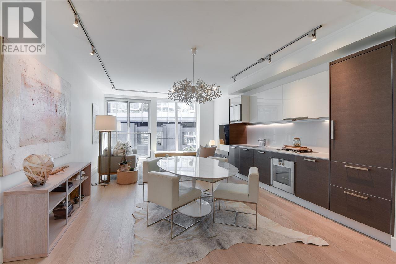 Listing Picture 6 of 35 : 301 1477 W PENDER STREET, Vancouver / 溫哥華 - 魯藝地產 Yvonne Lu Group - MLS Medallion Club Member