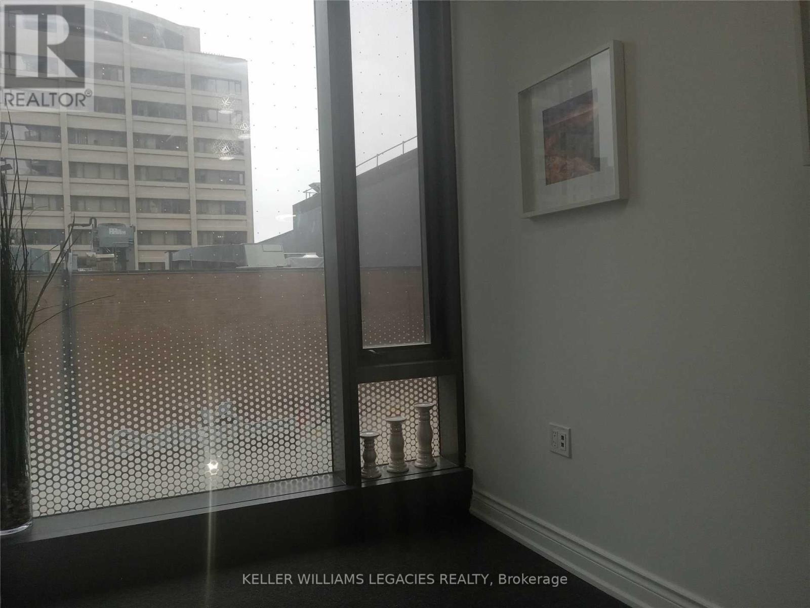 213 - 15 Wellesley Street W, Toronto, Ontario  M4Y 0G4 - Photo 8 - C10426267