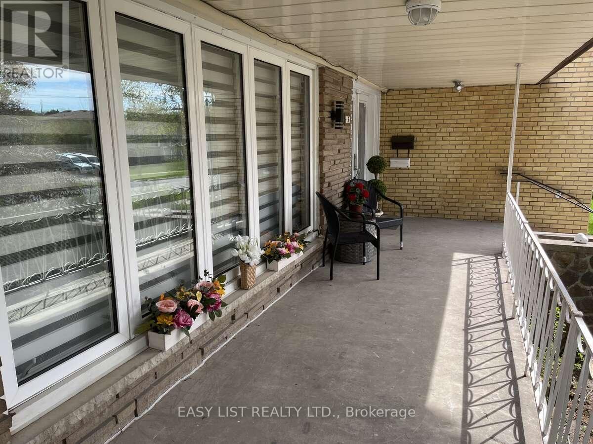 5 Stonedene Boulevard, Toronto, Ontario  M2R 3C6 - Photo 6 - C10426382