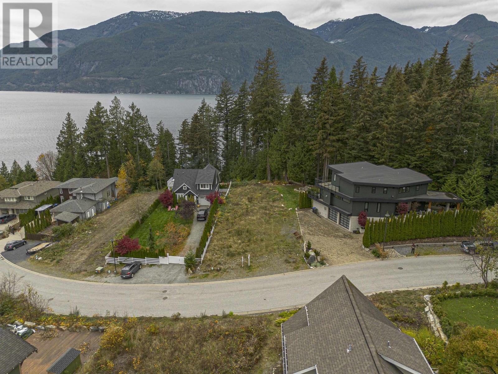 685 COPPER DRIVE, britannia beach, British Columbia