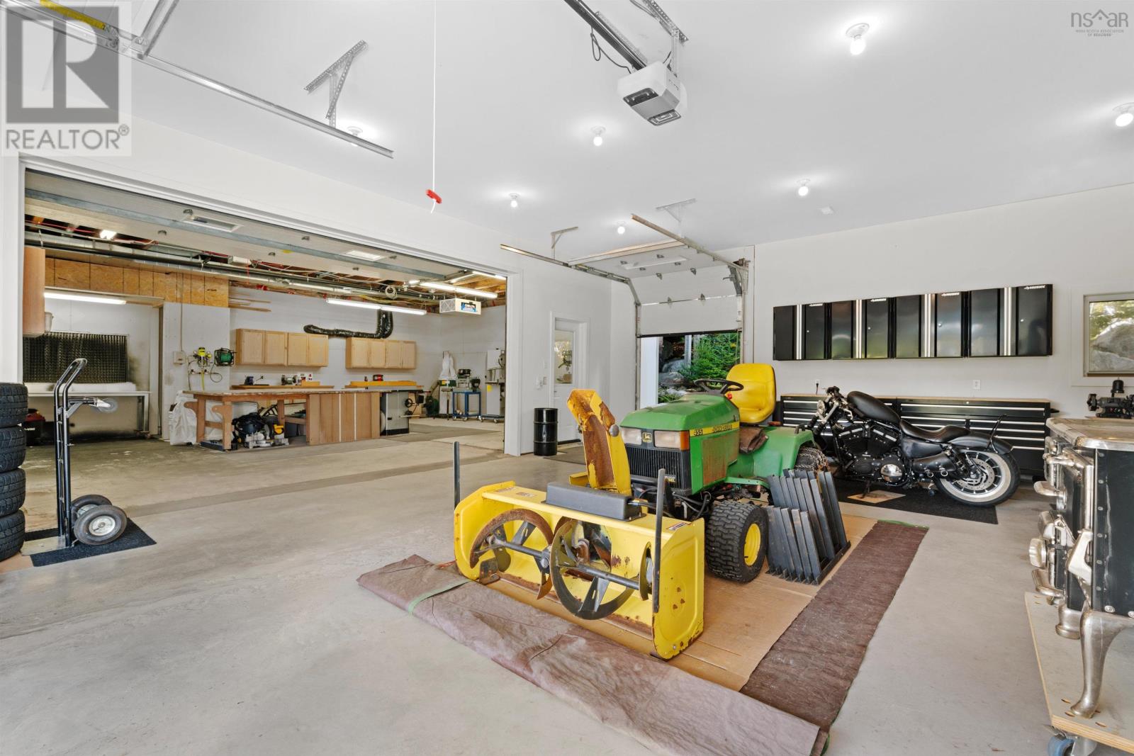 735 Terence Bay Road, Terence Bay, Nova Scotia  B3T 1X2 - Photo 13 - 202426738