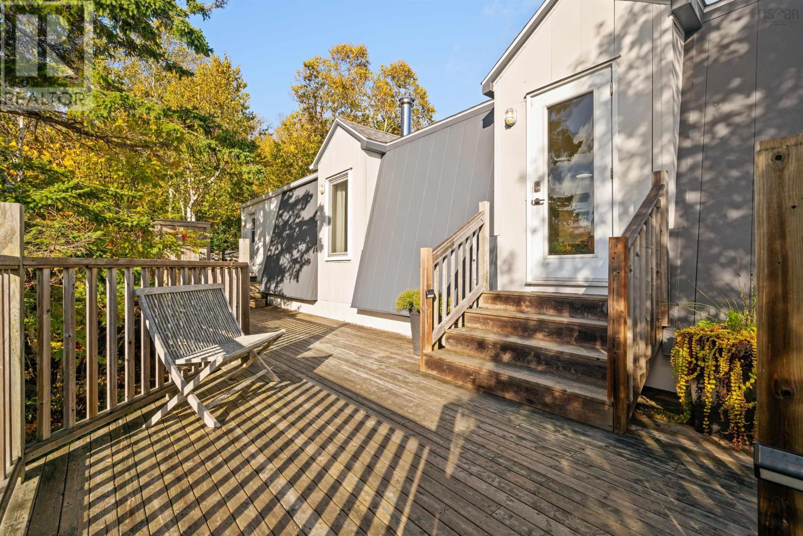 735 Terence Bay Road, Terence Bay, Nova Scotia  B3T 1X2 - Photo 18 - 202426738