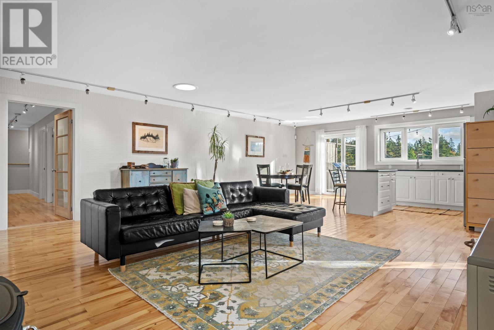 735 Terence Bay Road, Terence Bay, Nova Scotia  B3T 1X2 - Photo 32 - 202426738