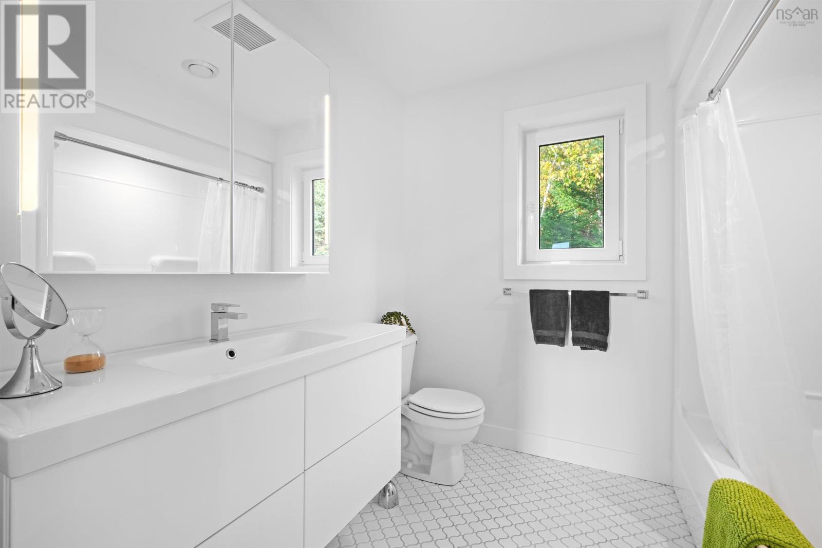 735 Terence Bay Road, Terence Bay, Nova Scotia  B3T 1X2 - Photo 44 - 202426738