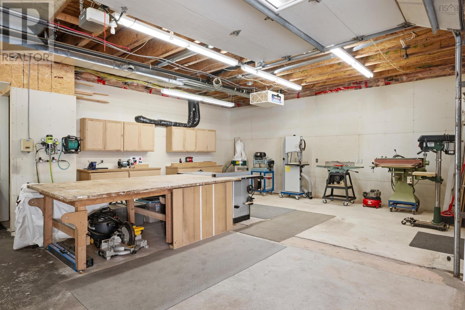 735 Terence Bay Road, Terence Bay, Nova Scotia  B3T 1X2 - Photo 8 - 202426738