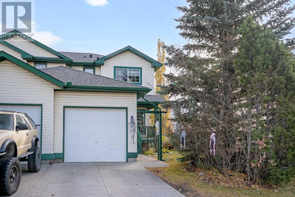 228 Quigley Close, Cochrane, Alberta