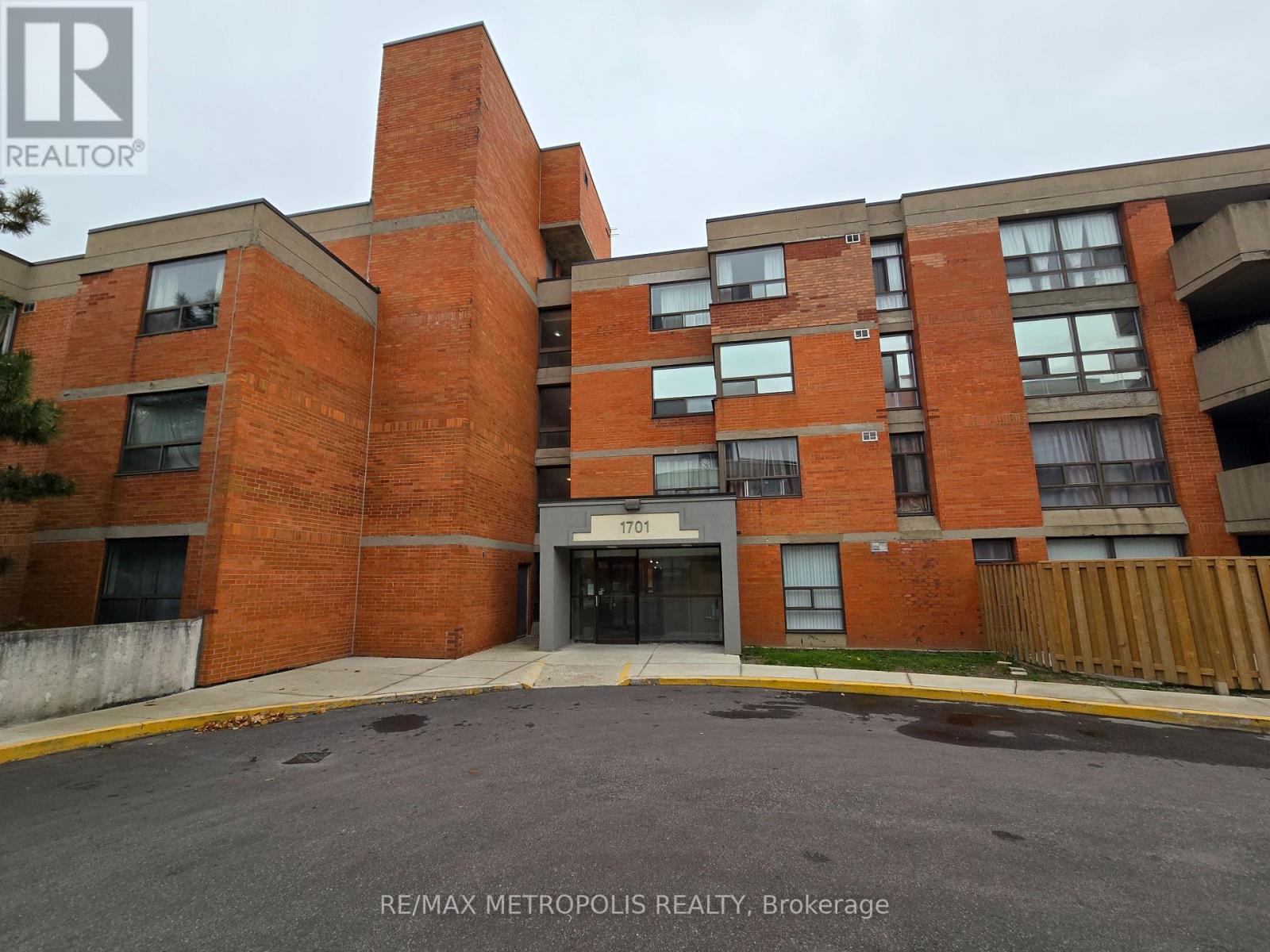 107 - 1701 MCCOWAN ROAD, Toronto, Ontario