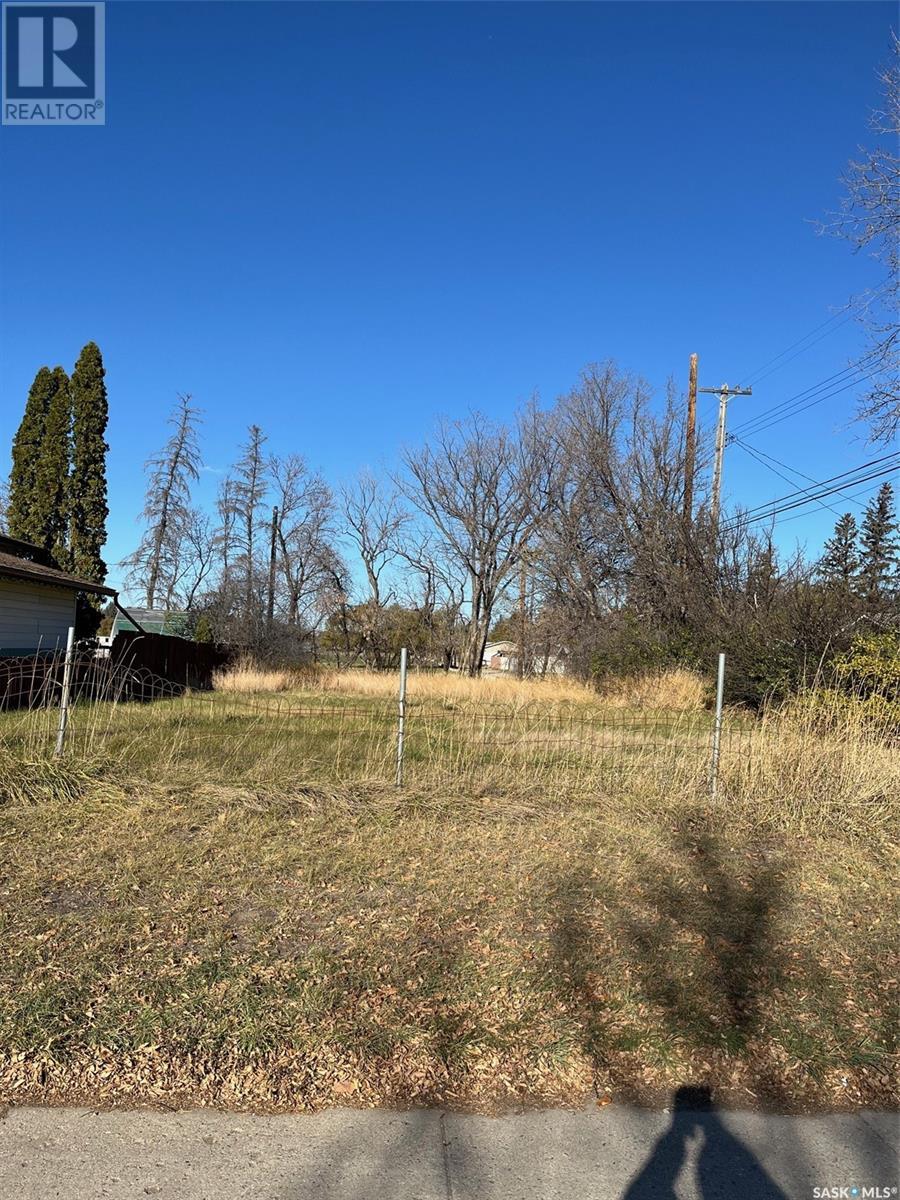 1202 29th Street W, Saskatoon, Saskatchewan  S7L 0L6 - Photo 2 - SK988318