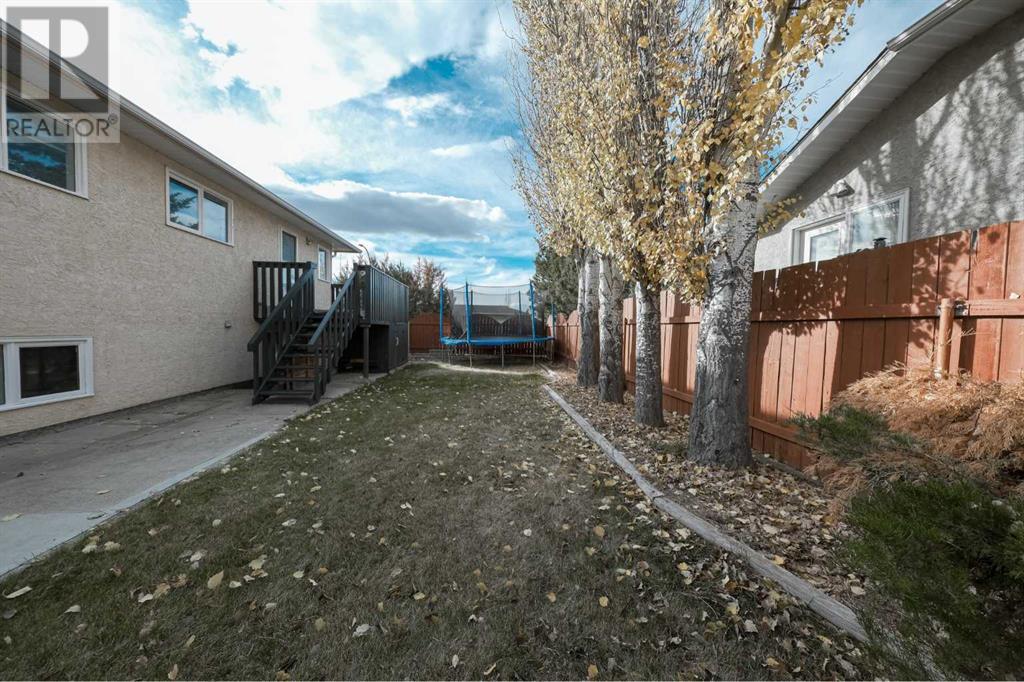 3 Mt Blakiston Place W, Lethbridge, Alberta  T1K 6M4 - Photo 31 - A2179546