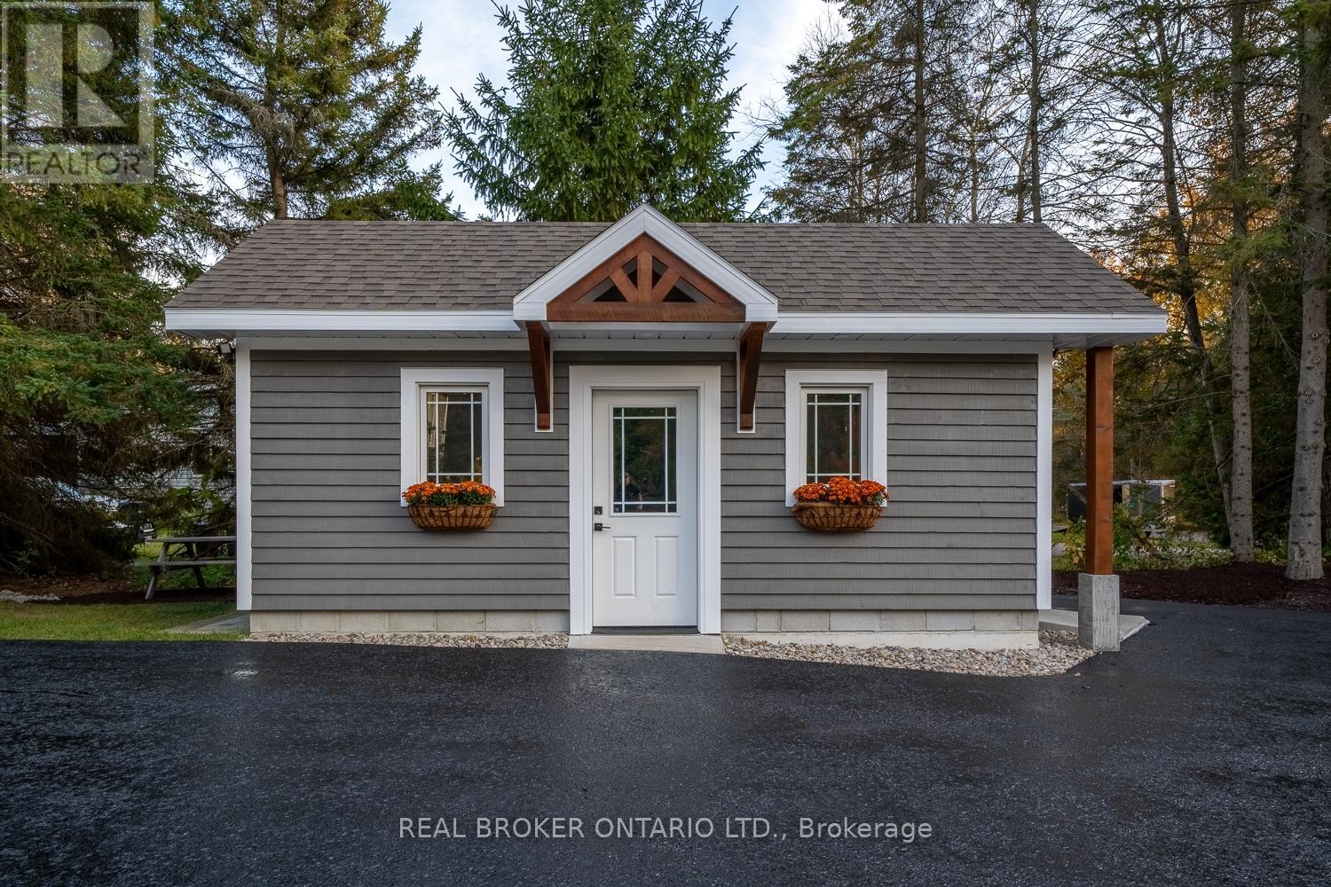 8 Crystalwood Lane, Springwater, Ontario  L0L 1X0 - Photo 30 - S10426958