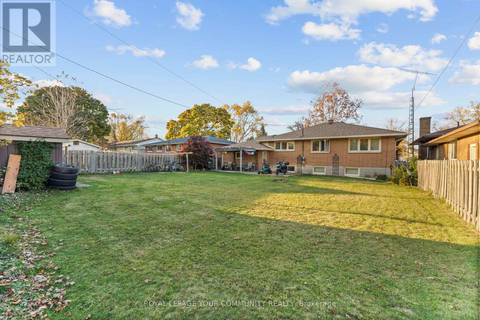 Property at 36 PEARL AVENUE image 3