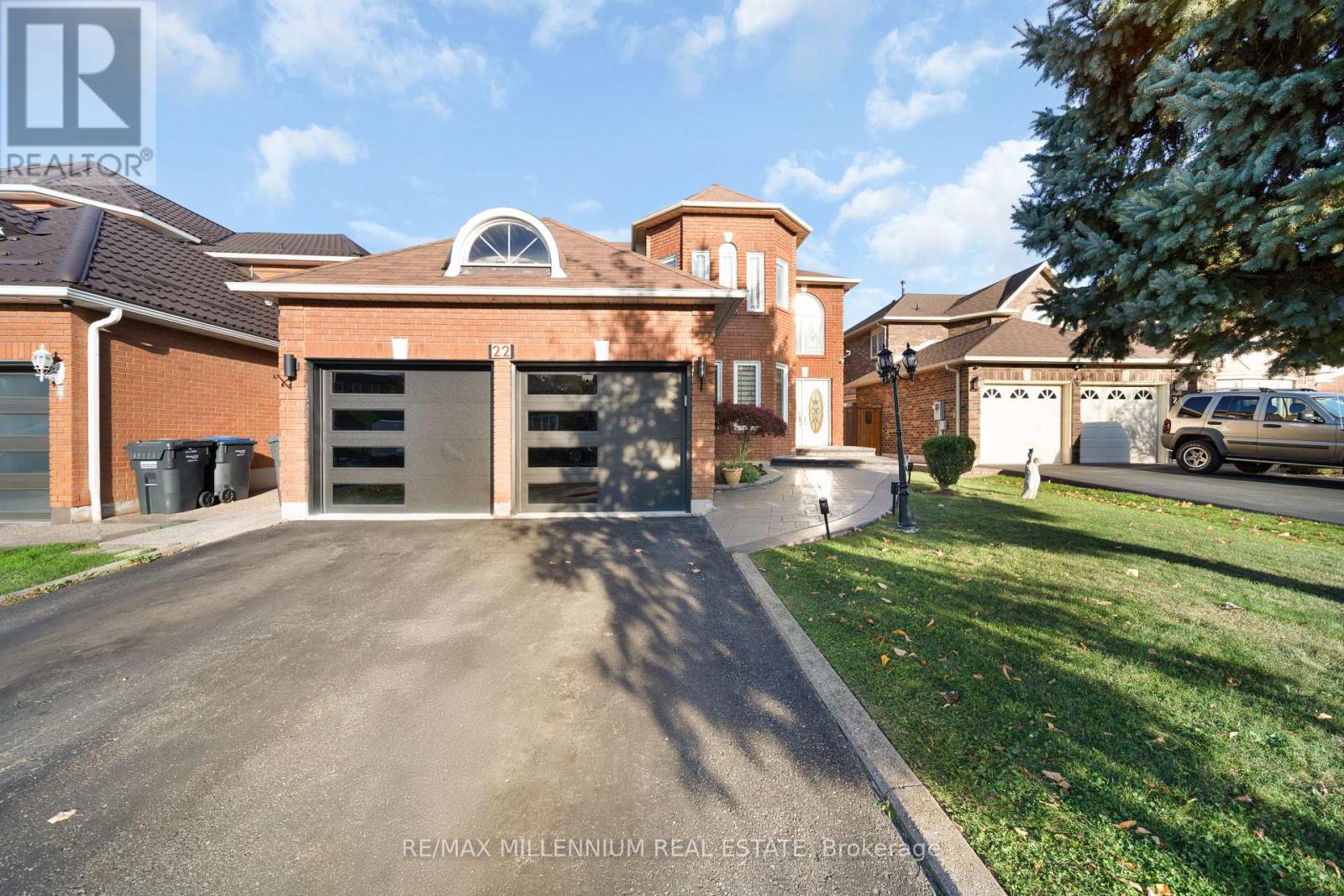 22 BLACKWELL PLACE, Brampton, Ontario