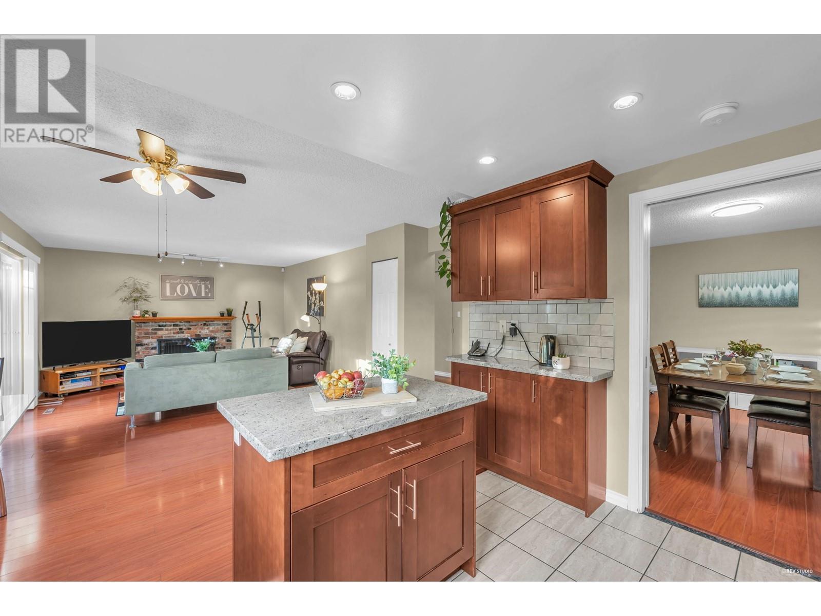 Listing Picture 10 of 39 : 8851 DOLPHIN COURT, Richmond / 烈治文 - 魯藝地產 Yvonne Lu Group - MLS Medallion Club Member