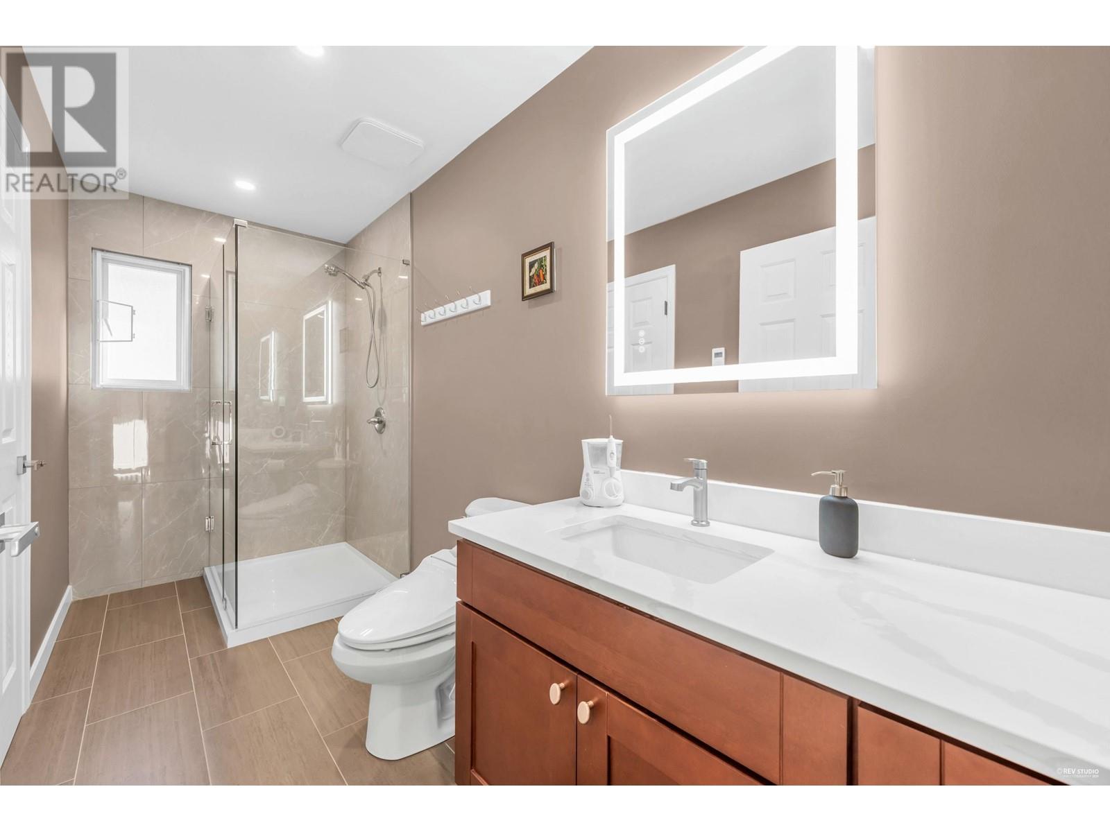 Listing Picture 28 of 39 : 8851 DOLPHIN COURT, Richmond / 烈治文 - 魯藝地產 Yvonne Lu Group - MLS Medallion Club Member