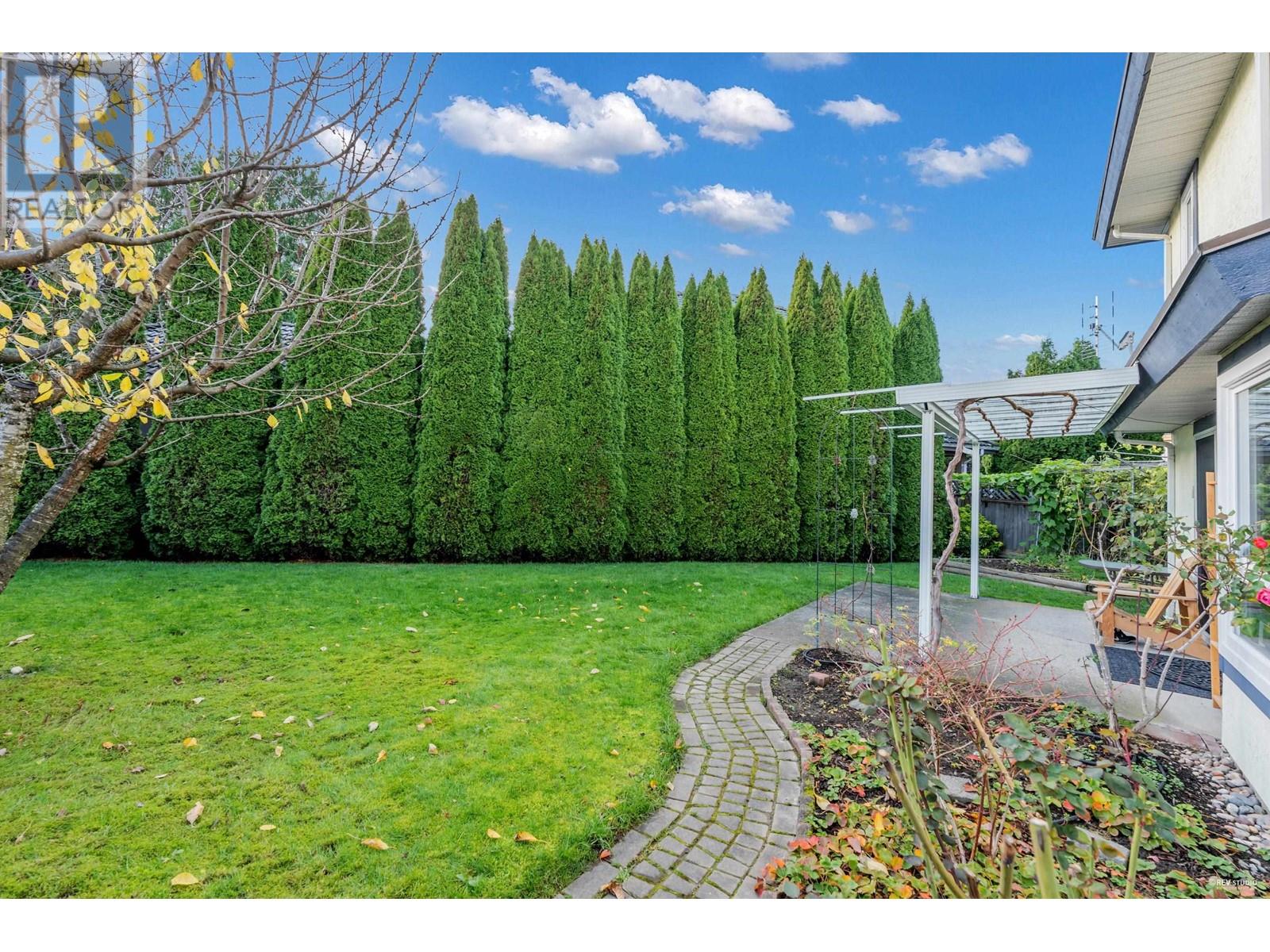 Listing Picture 37 of 39 : 8851 DOLPHIN COURT, Richmond / 烈治文 - 魯藝地產 Yvonne Lu Group - MLS Medallion Club Member