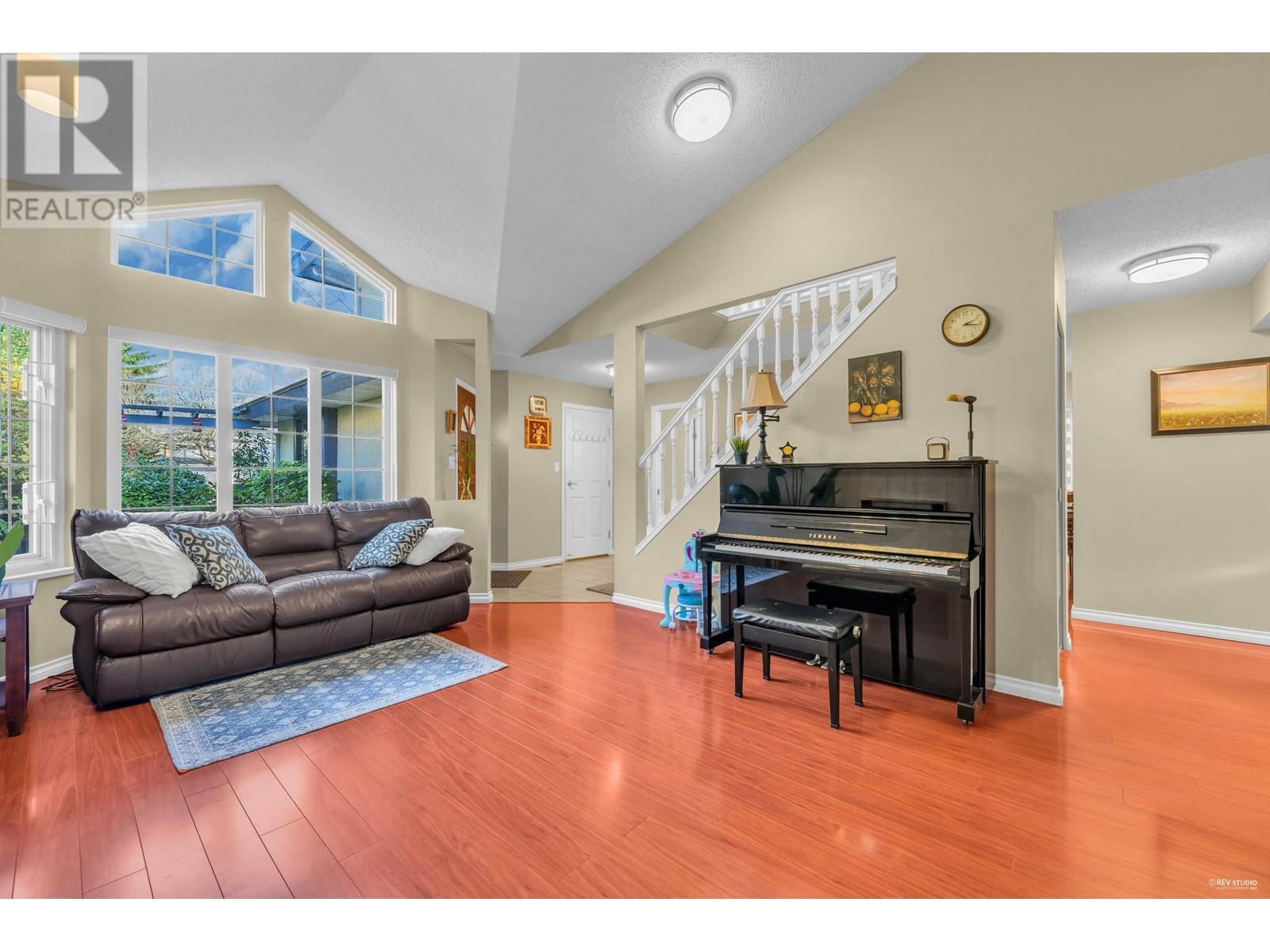 Listing Picture 6 of 39 : 8851 DOLPHIN COURT, Richmond / 烈治文 - 魯藝地產 Yvonne Lu Group - MLS Medallion Club Member