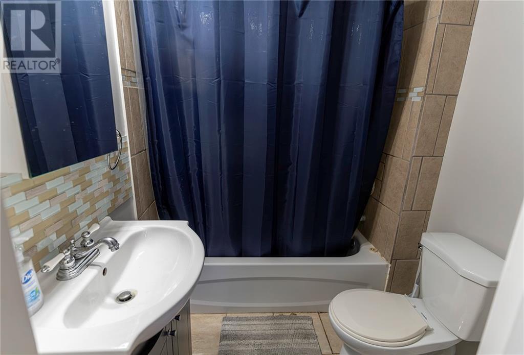671 Gordon Street, Pembroke, Ontario  K8A 6J7 - Photo 16 - 1417739
