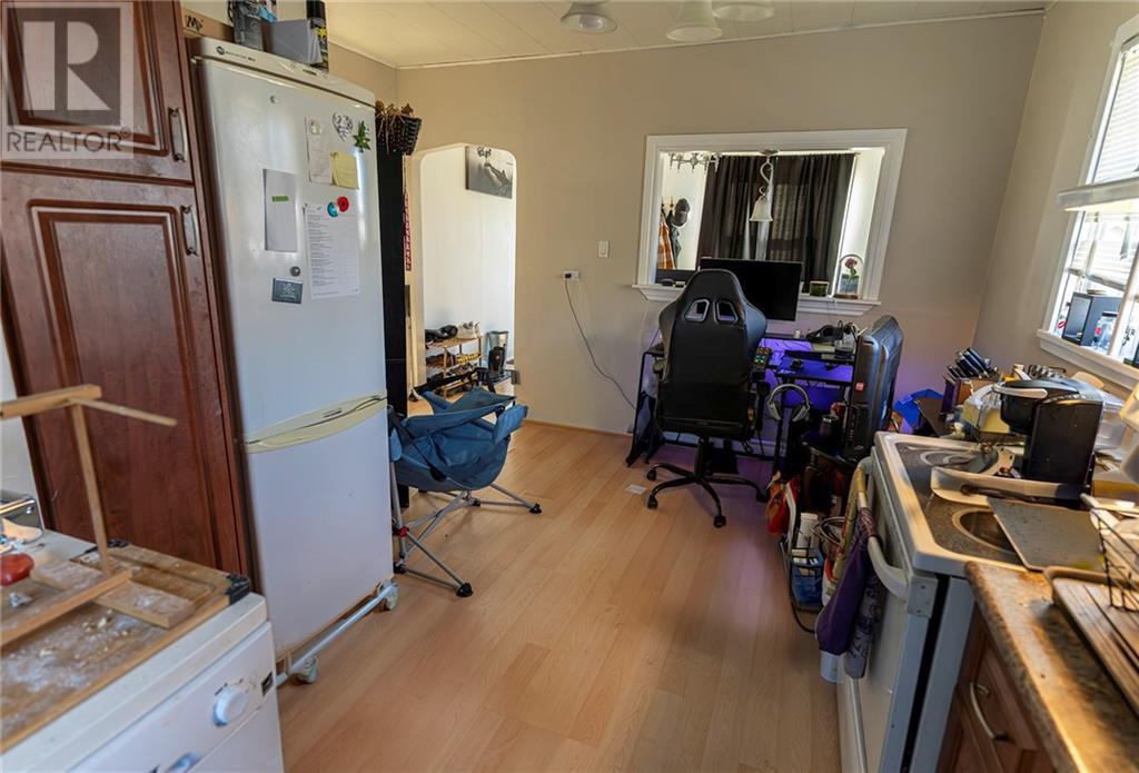 671 Gordon Street, Pembroke, Ontario  K8A 6J7 - Photo 20 - 1417739