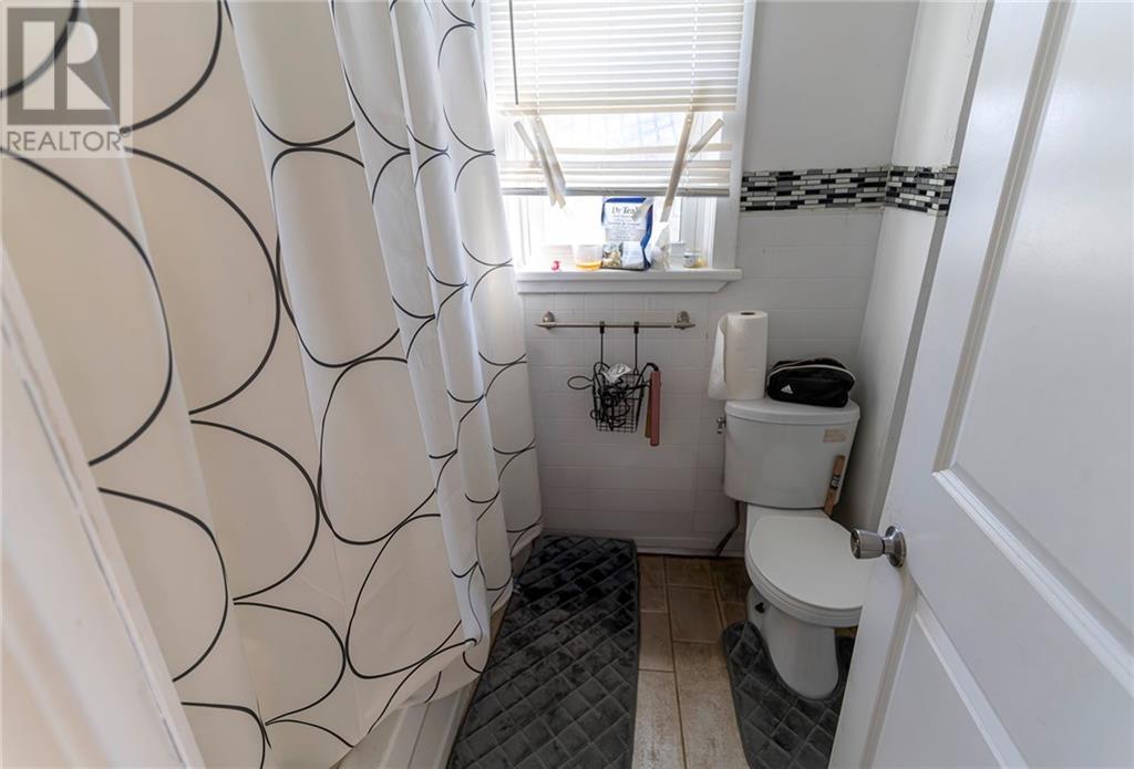 671 Gordon Street, Pembroke, Ontario  K8A 6J7 - Photo 23 - 1417739