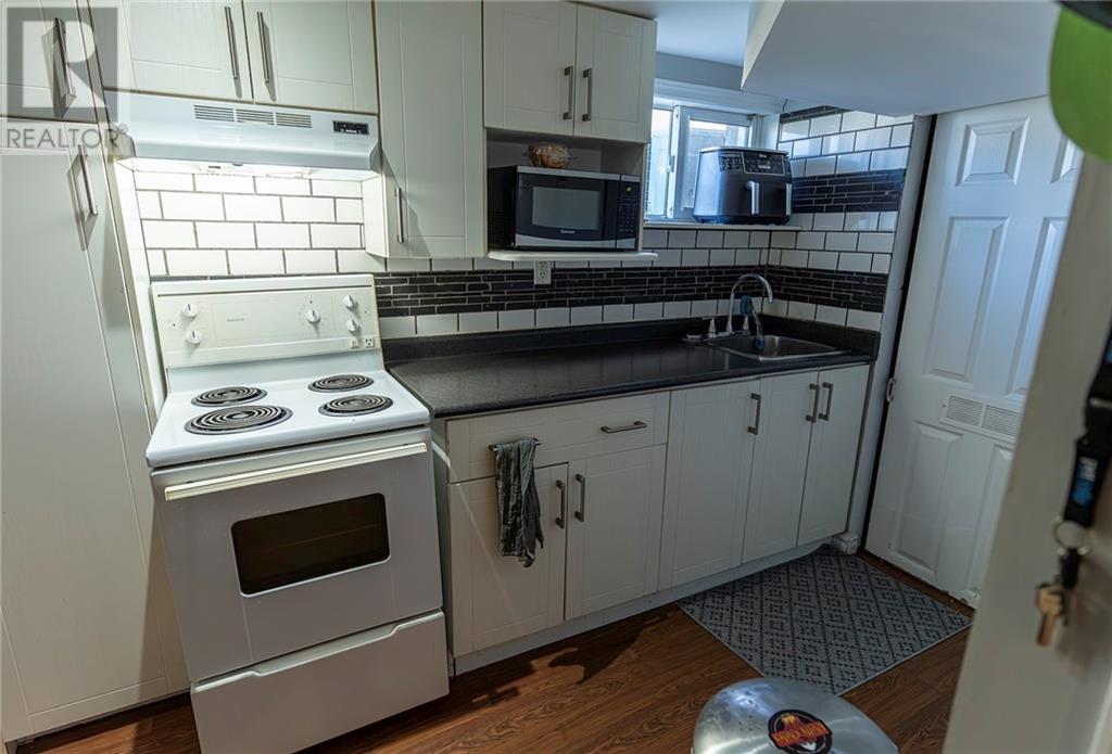 671 Gordon Street, Pembroke, Ontario  K8A 6J7 - Photo 9 - 1417739