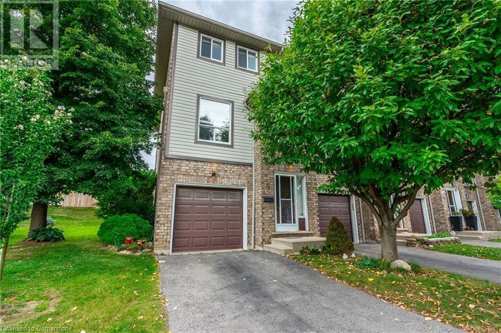 384 Limeridge Road E Unit# 11, Hamilton, Ontario  L9A 2S7 - Photo 1 - 40678297
