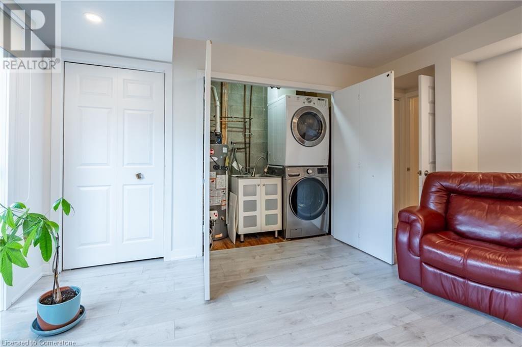 384 Limeridge Road E Unit# 11, Hamilton, Ontario  L9A 2S7 - Photo 15 - 40678297